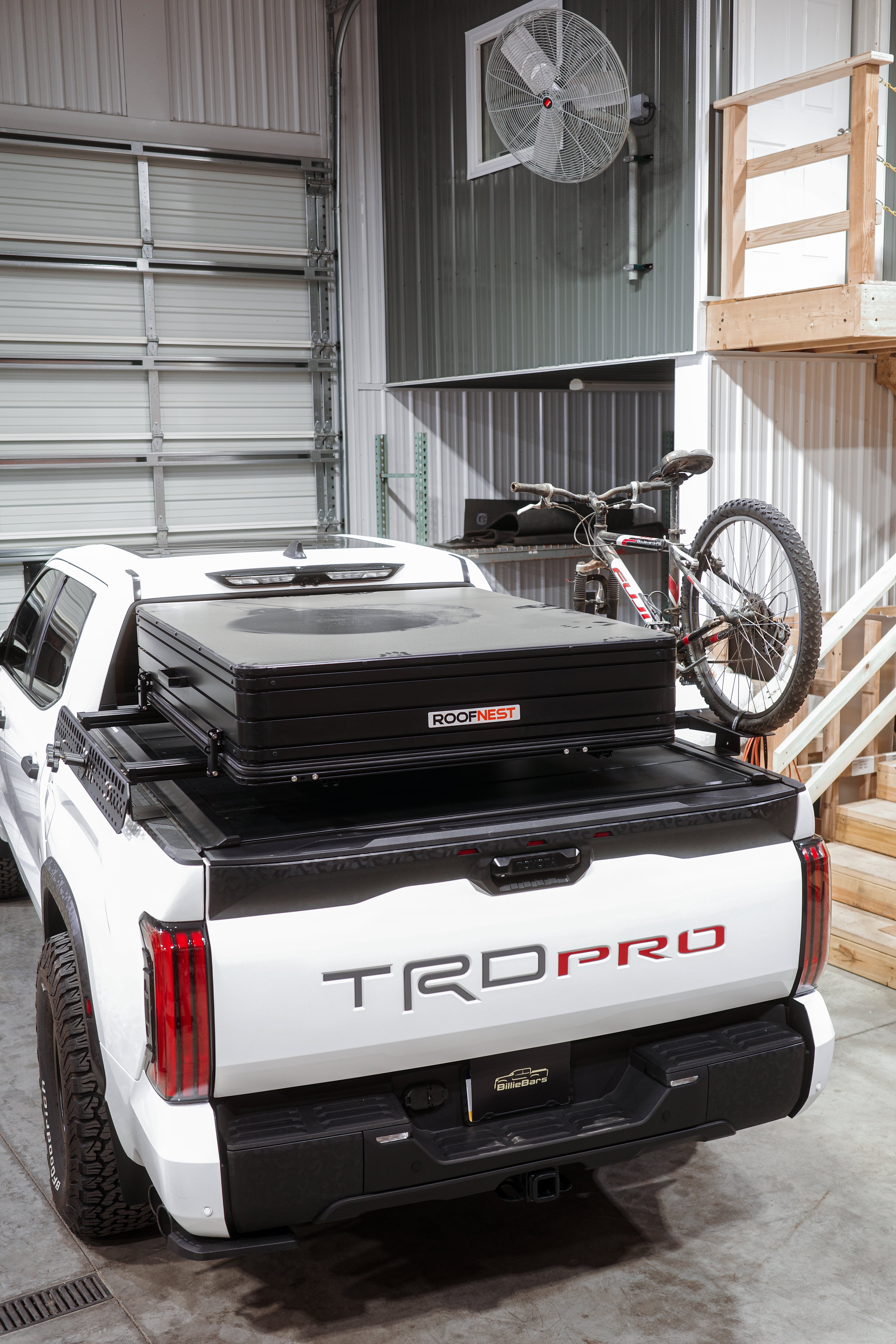 How much can you mount to your BillieBars?