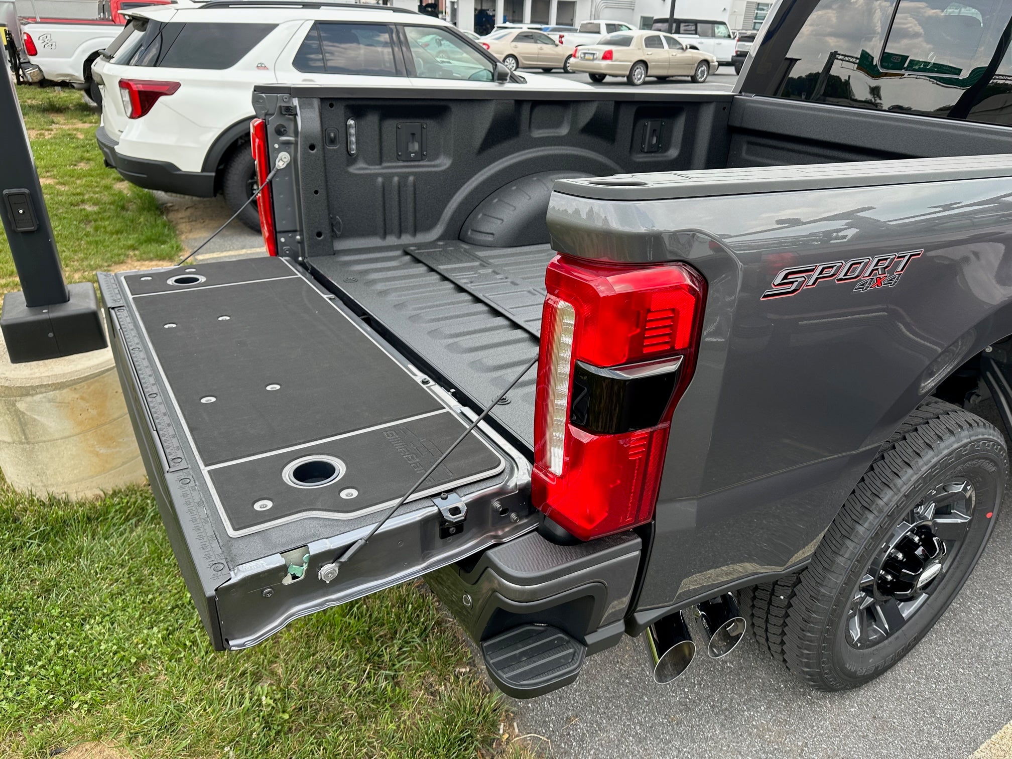 F250/F350 tailgate cover