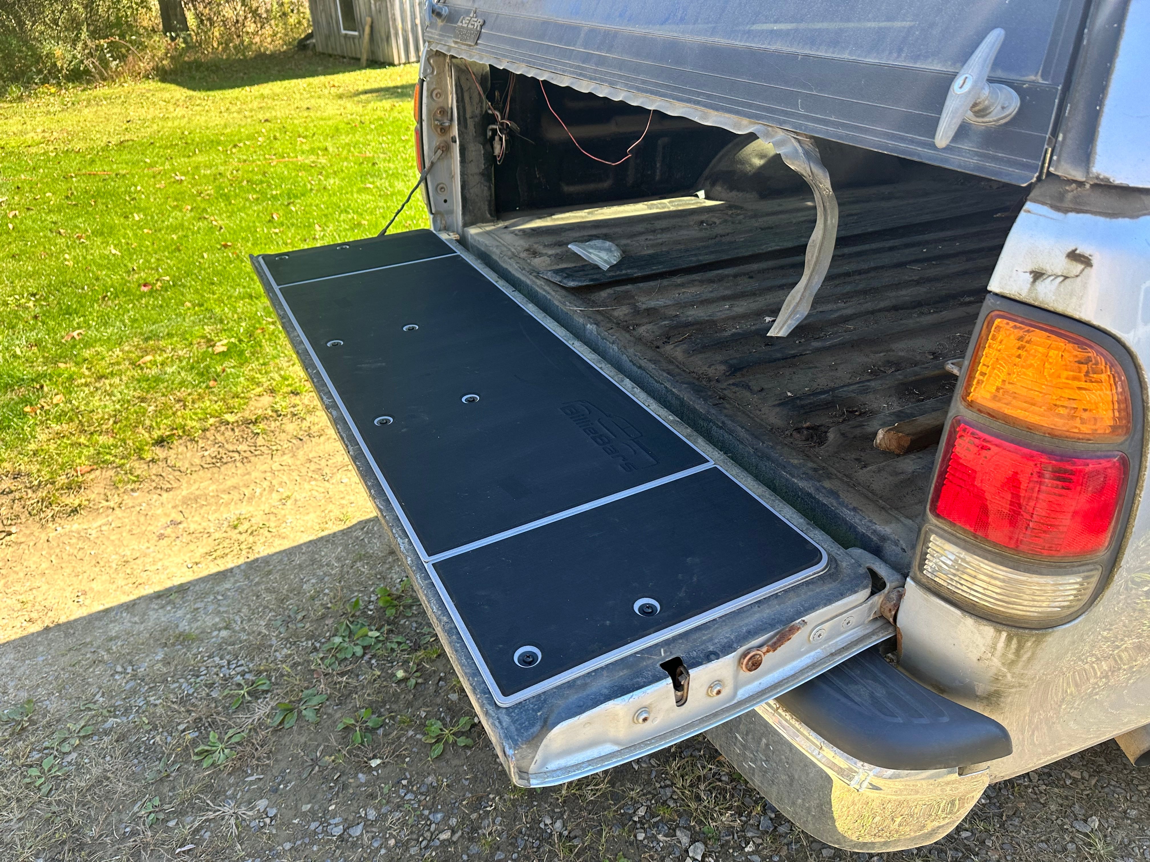 Tundra tailgate cover