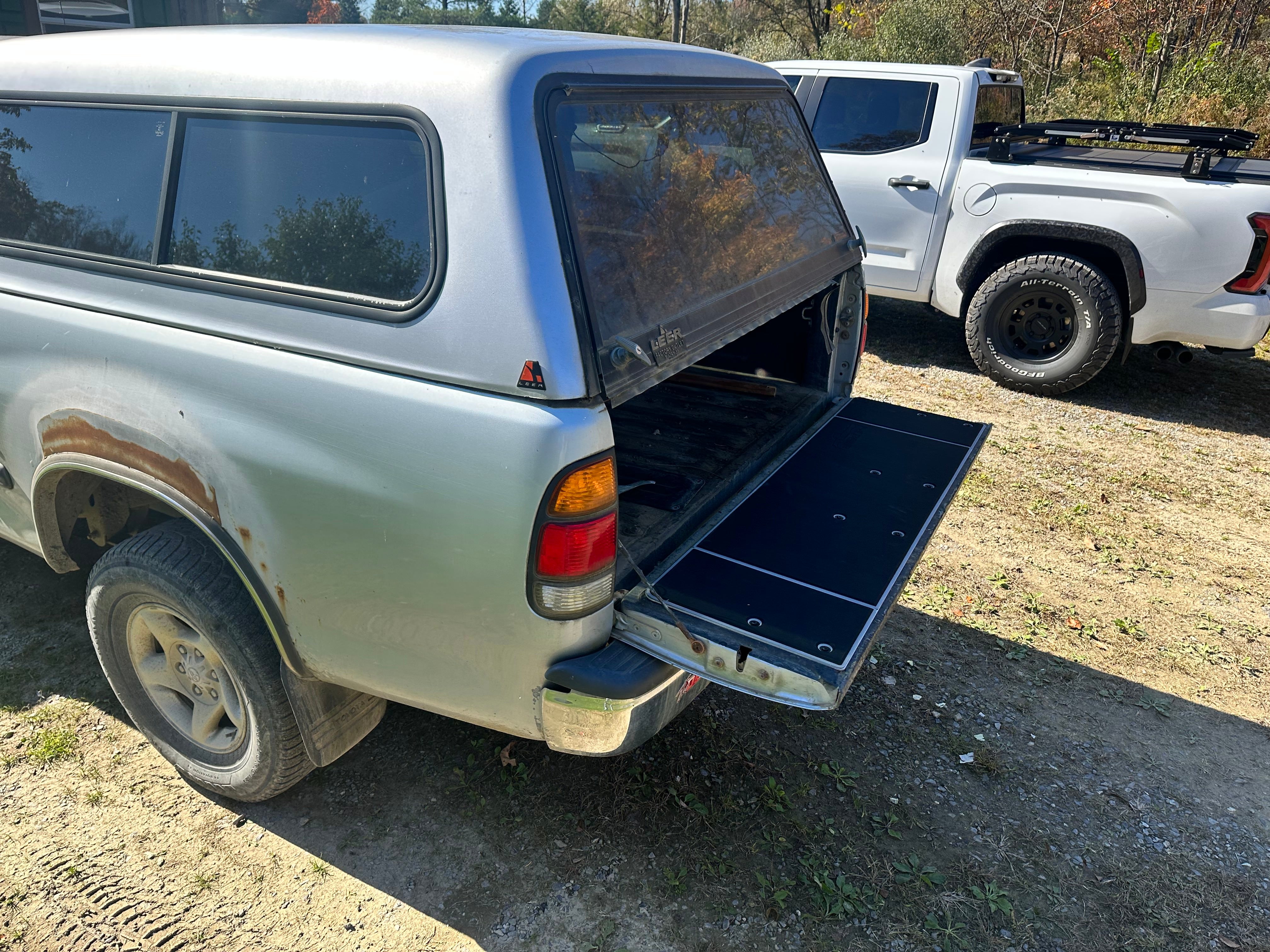 Tundra tailgate cover