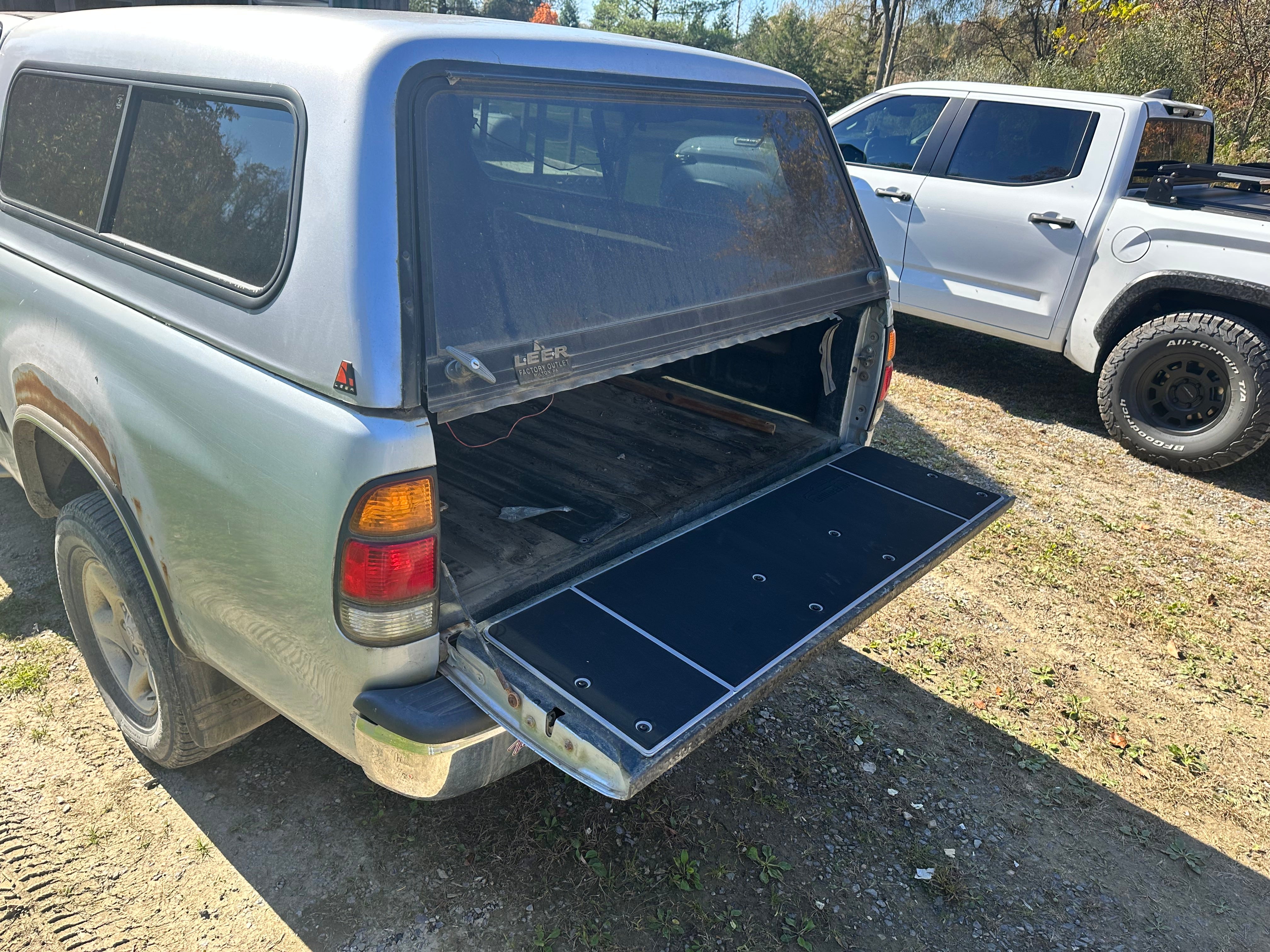 Tundra tailgate cover