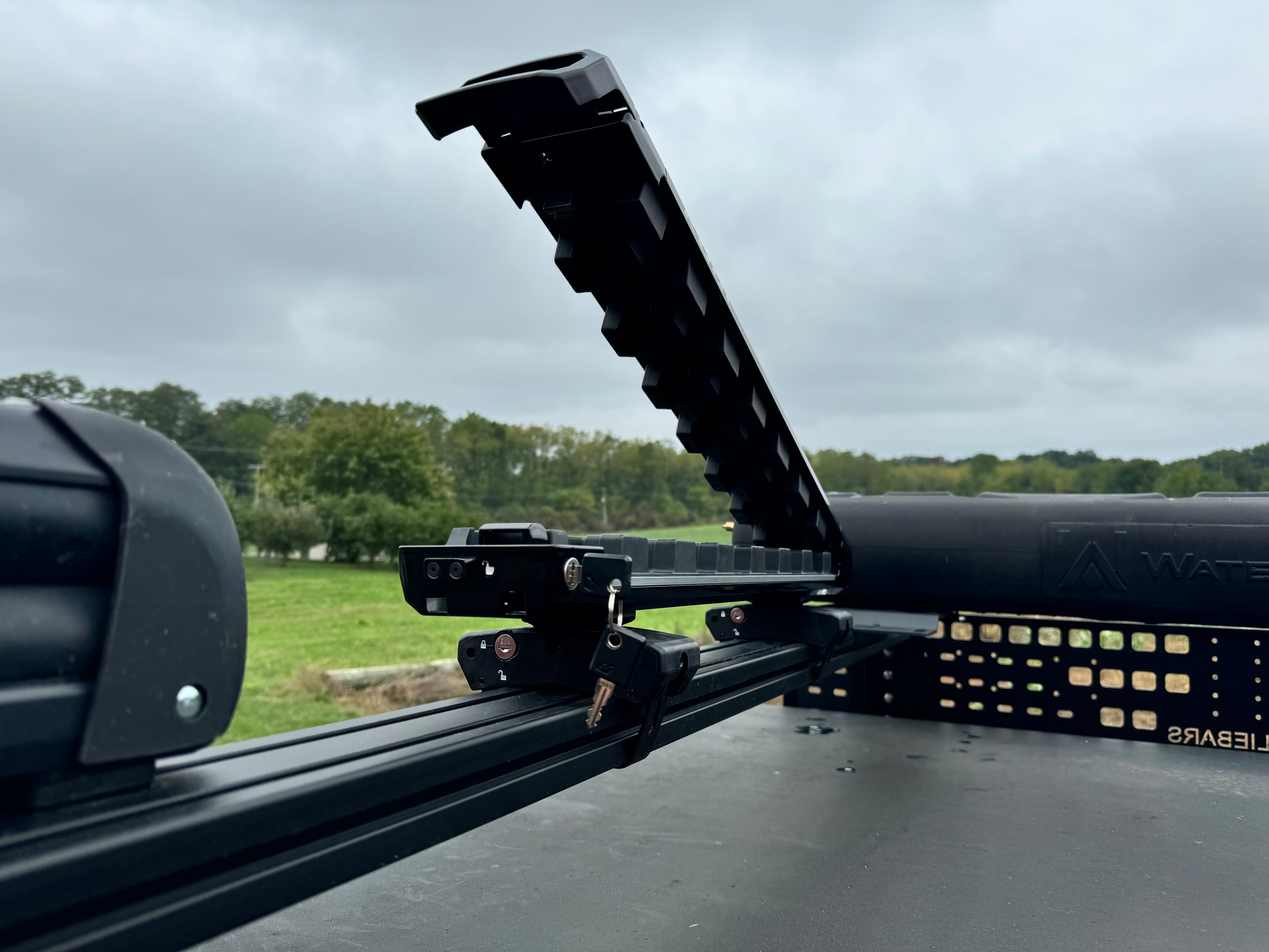 Grip Ski Snowboard Fishing Rod Carrier - Kuat