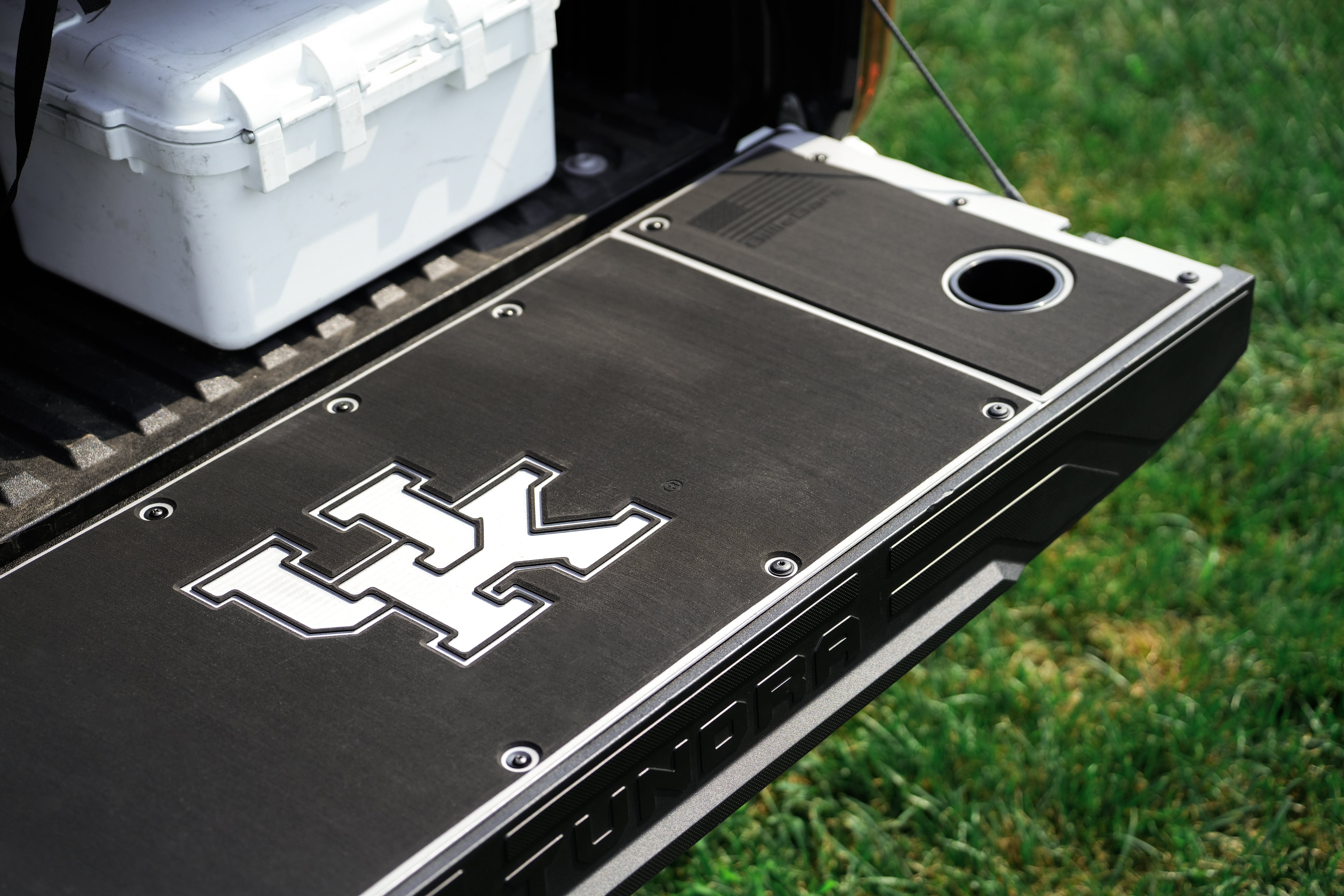 Collegiate Tailgate Cover