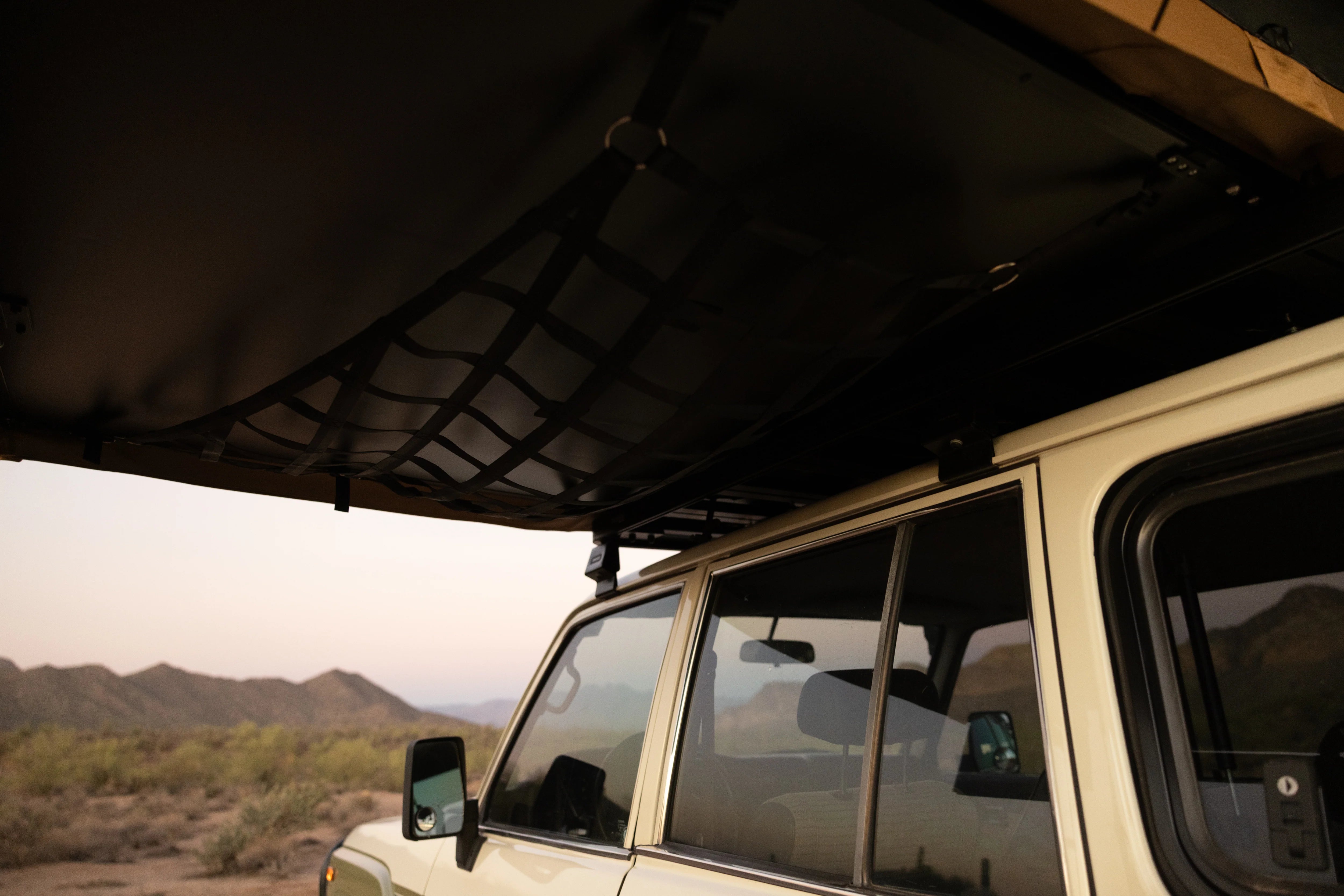 Roam Adventure - VAGABOND 2.0 ROOFTOP TENT