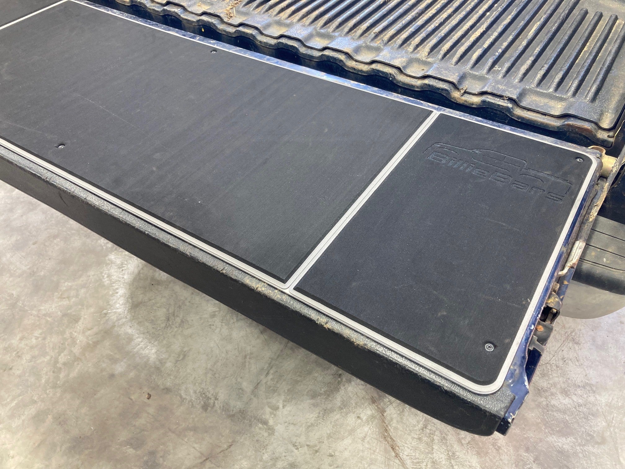 Universal Truck Tailgate Cover Kit