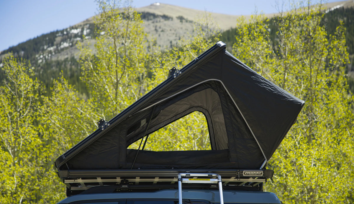 Freespirit Recreation Aspen Hard Shell Rooftop Tent BillieBars