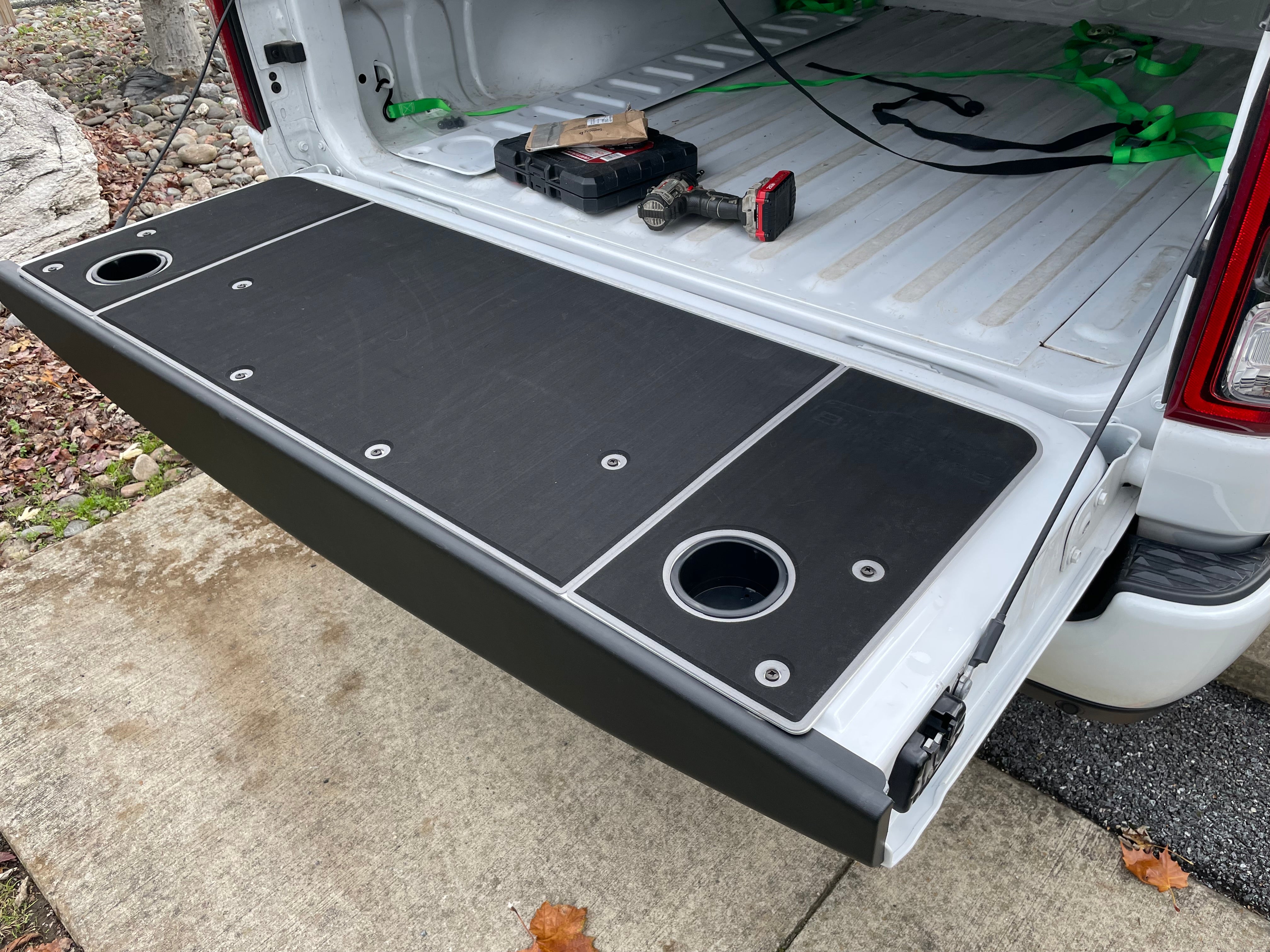 RAM Tailgate Cover