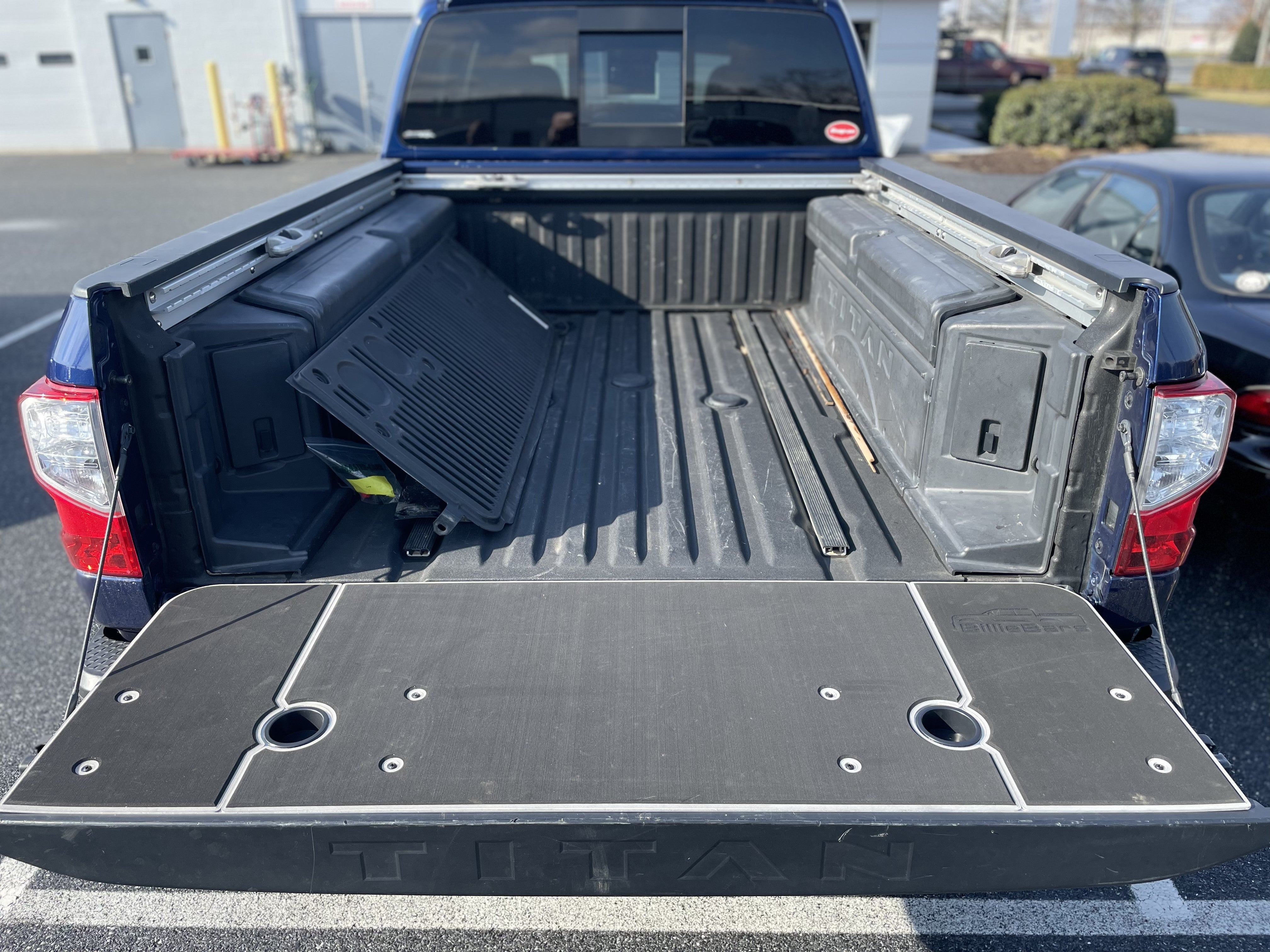 Titan Tailgate Cover