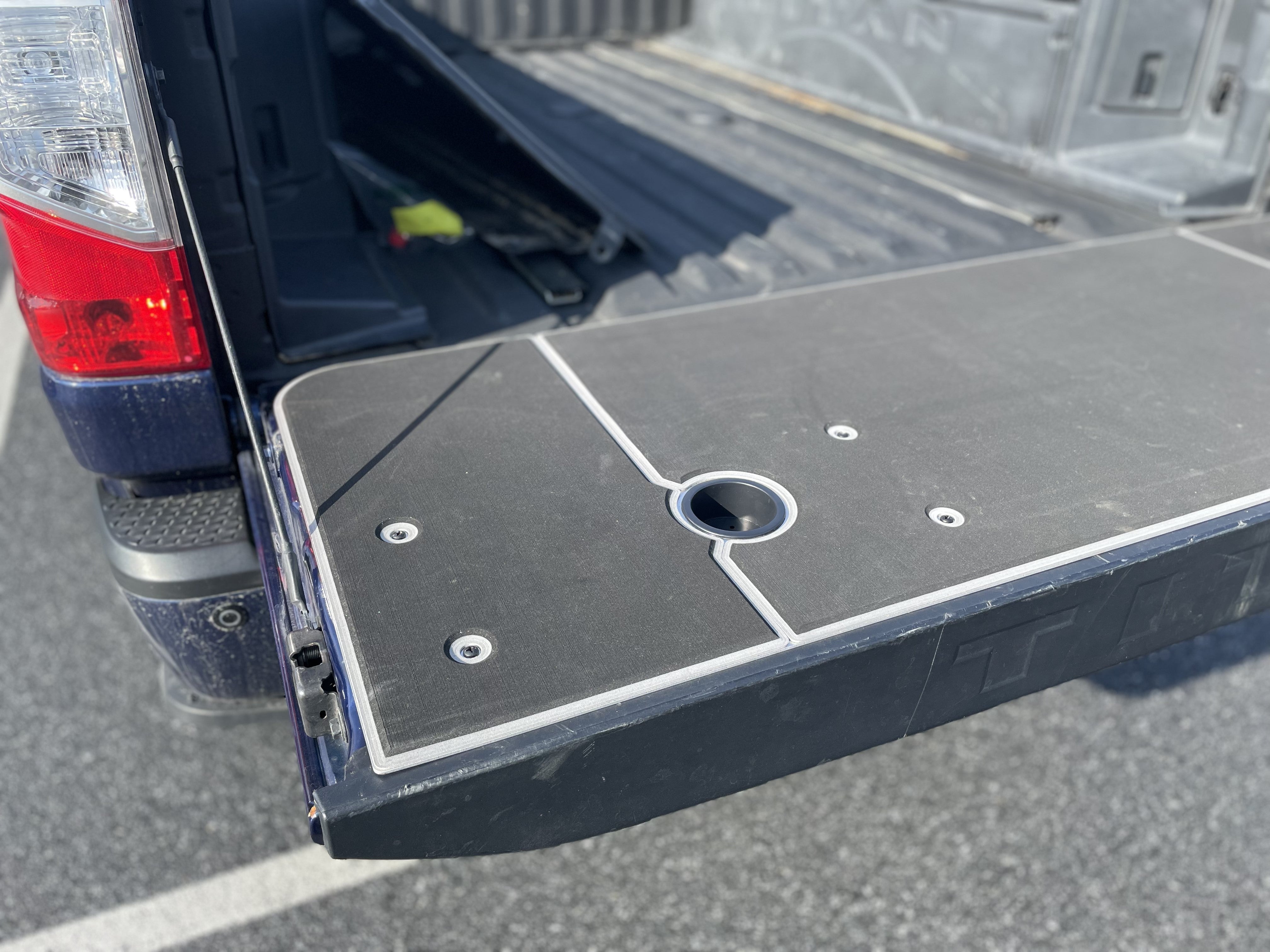 Titan Tailgate Cover