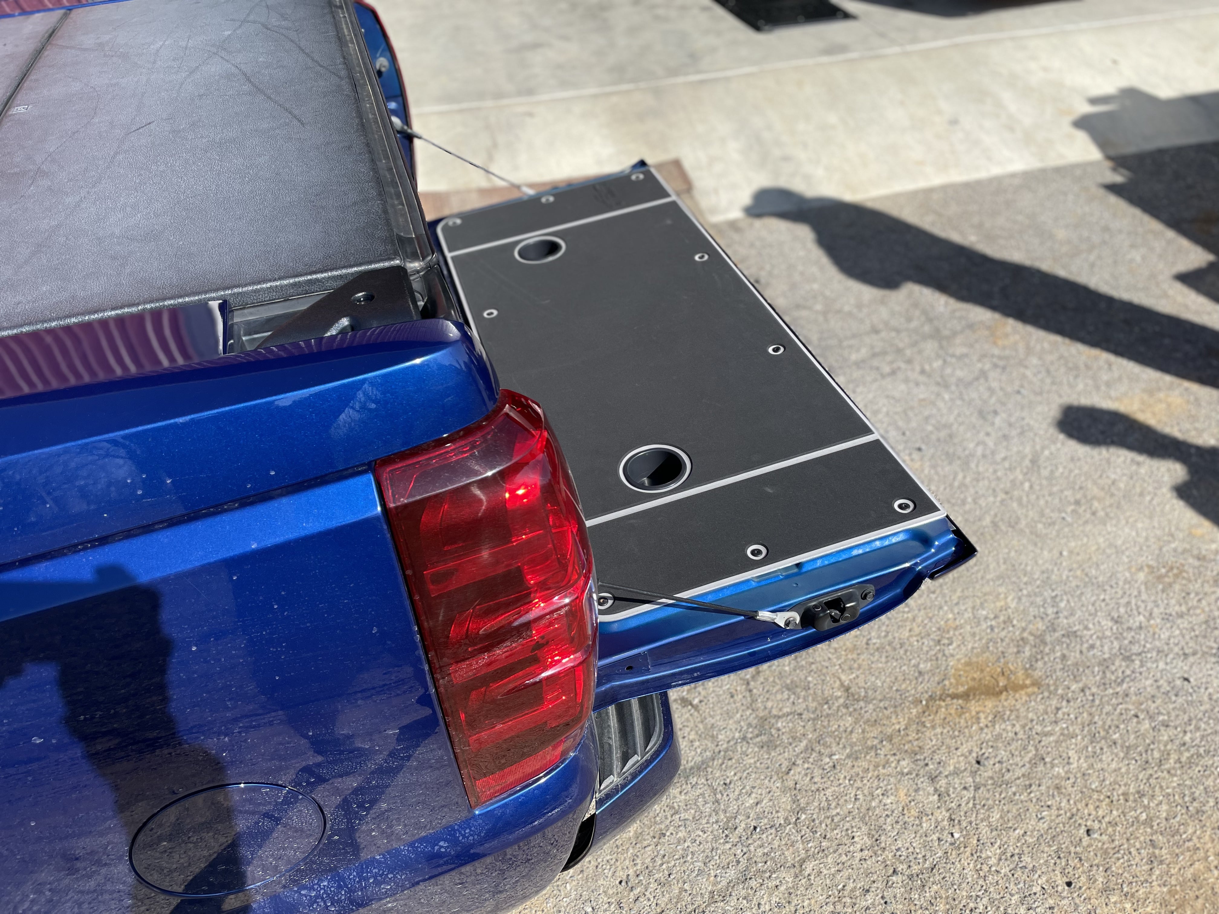 Avalanche Tailgate Cover