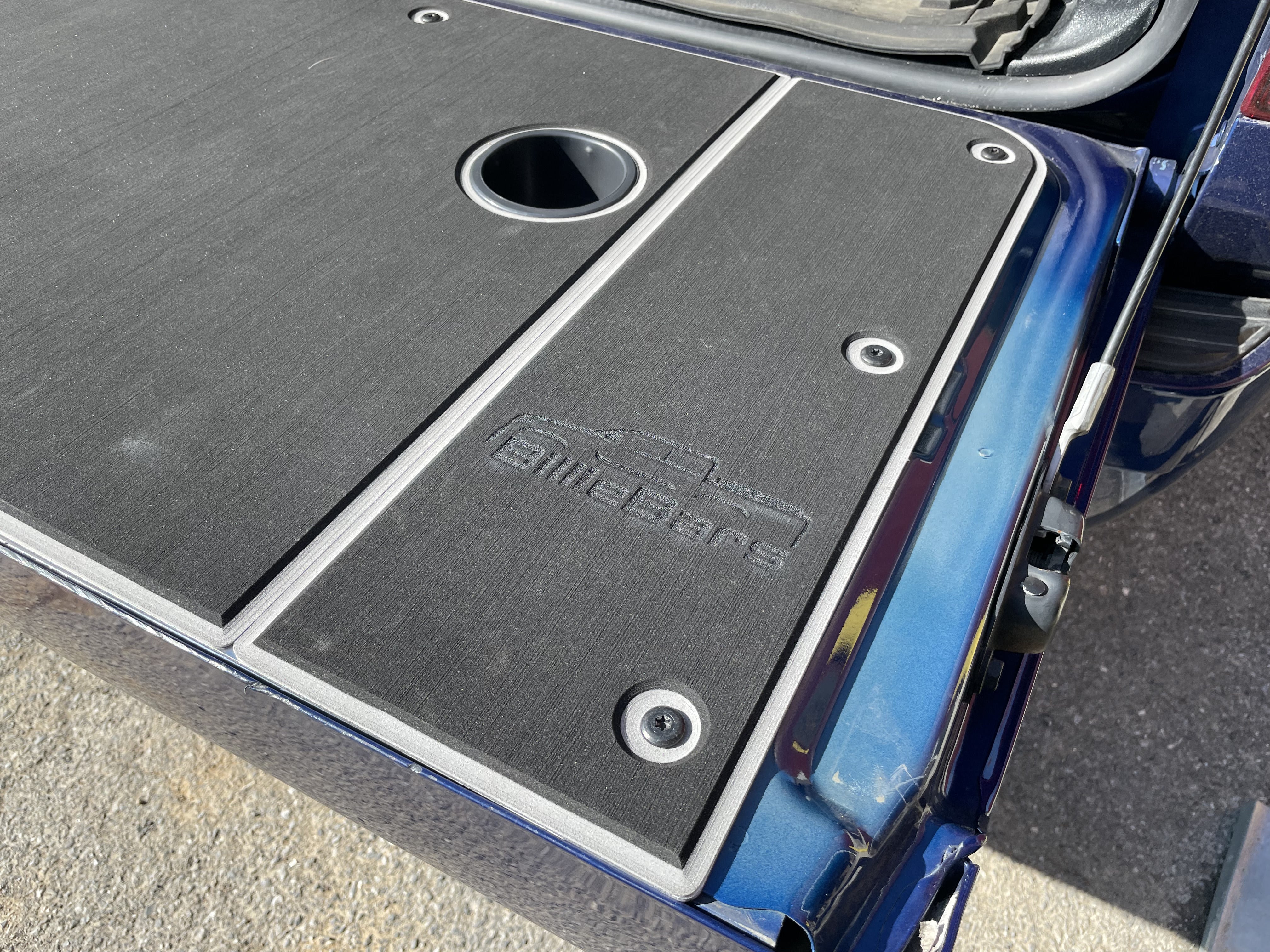 Avalanche Tailgate Cover