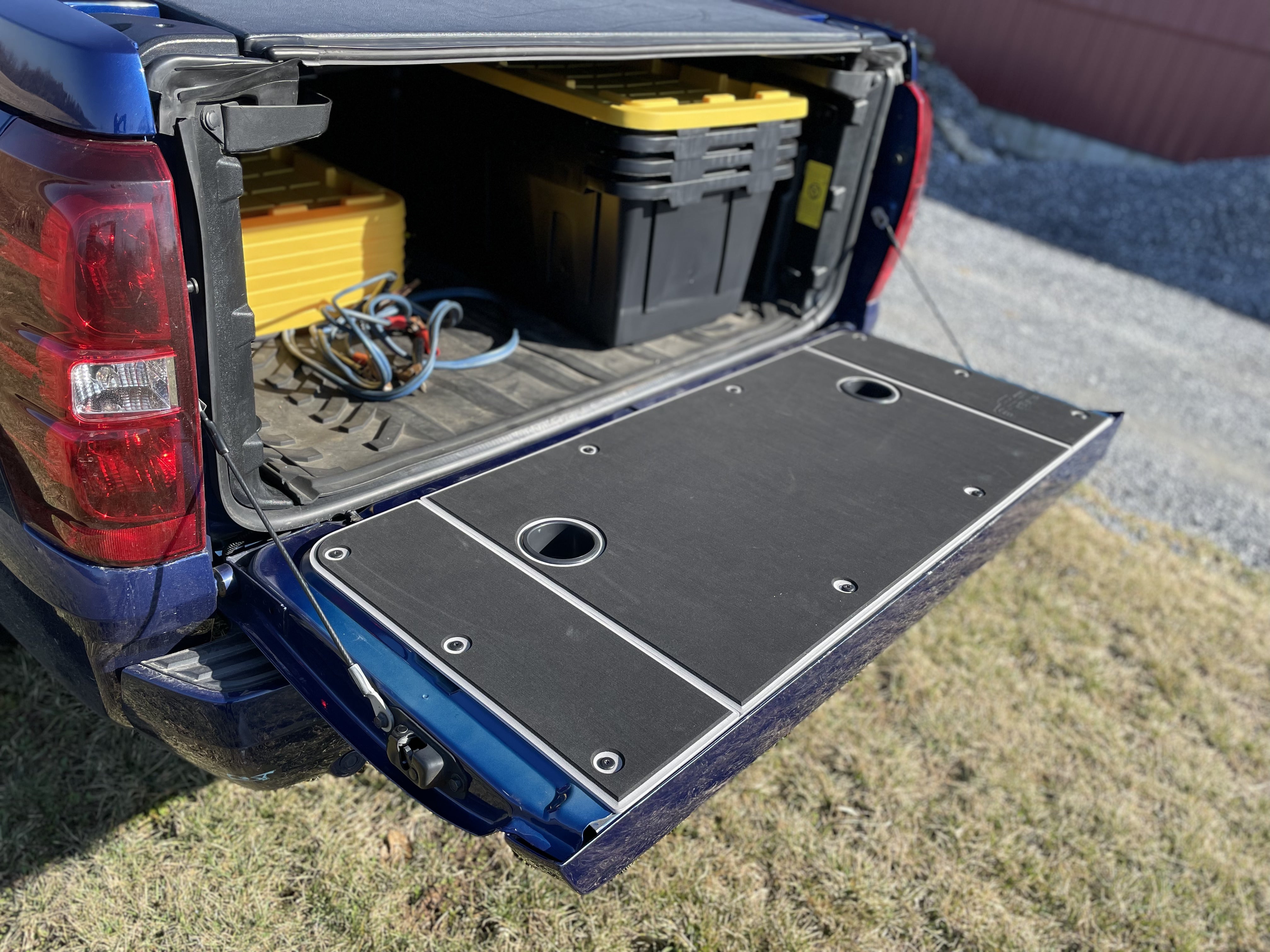 Avalanche Tailgate Cover