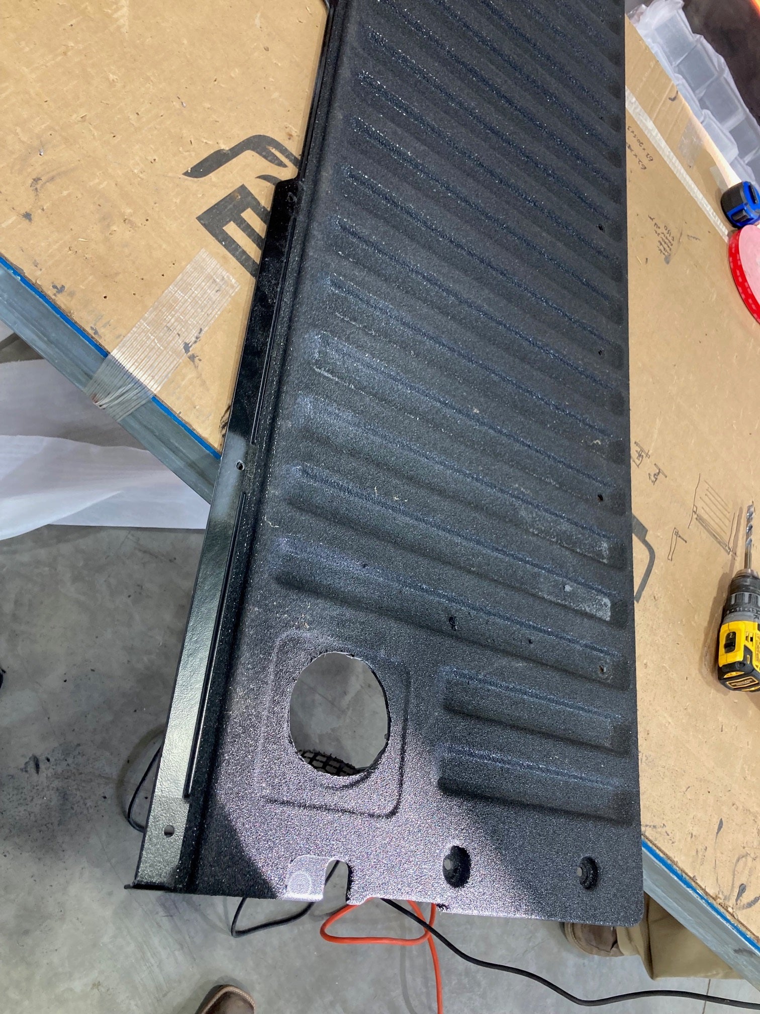 Tundra tailgate cover