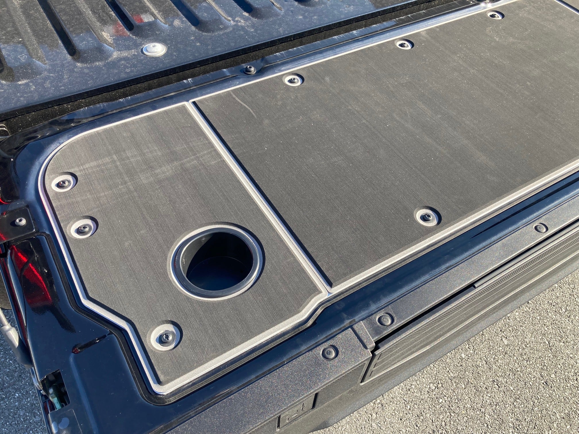 Workbench Mounted Rear Accessory Ford Workbench Tailgate Cover | BillieBars