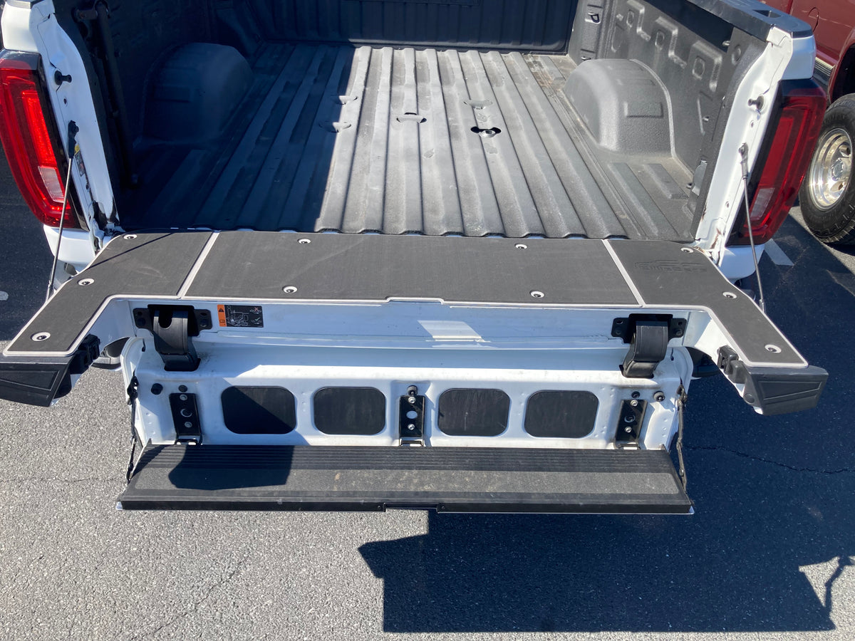 Silverado Multi-Flex/Sierra MultiPro Tailgate Cover Kit | BillieBars