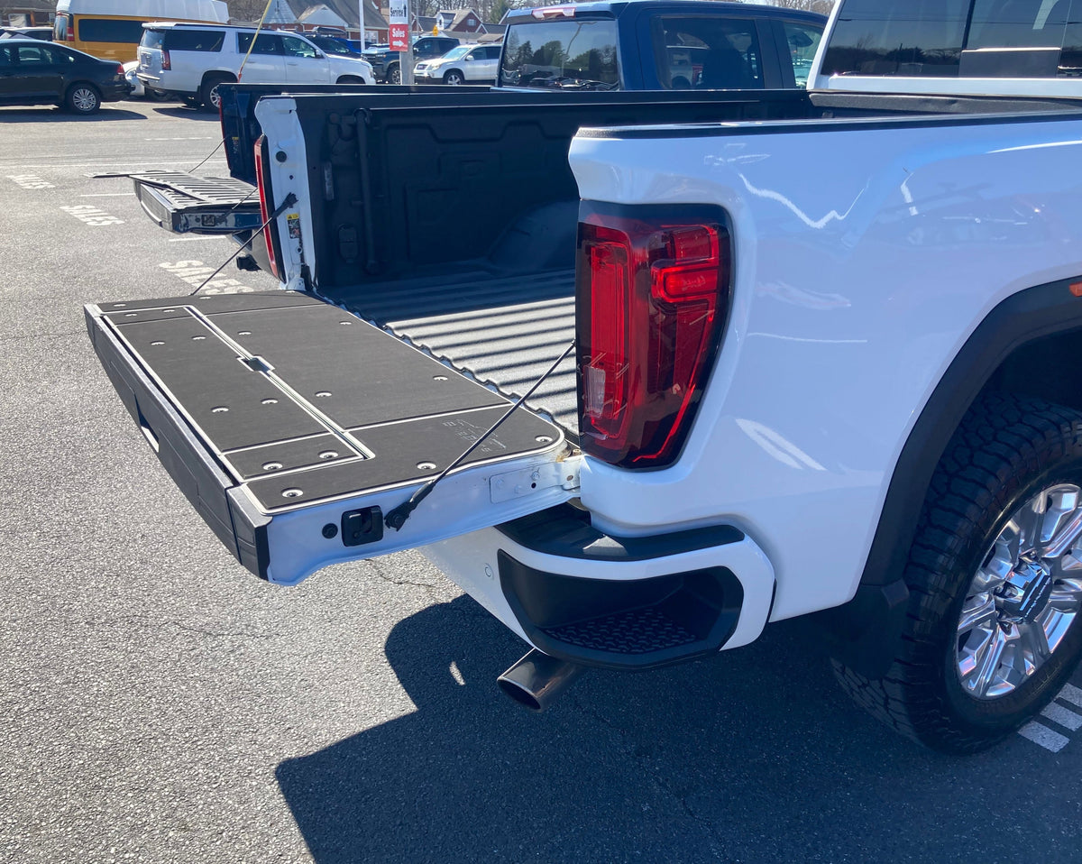 Silverado Multi-Flex/Sierra MultiPro Tailgate Cover Kit | BillieBars