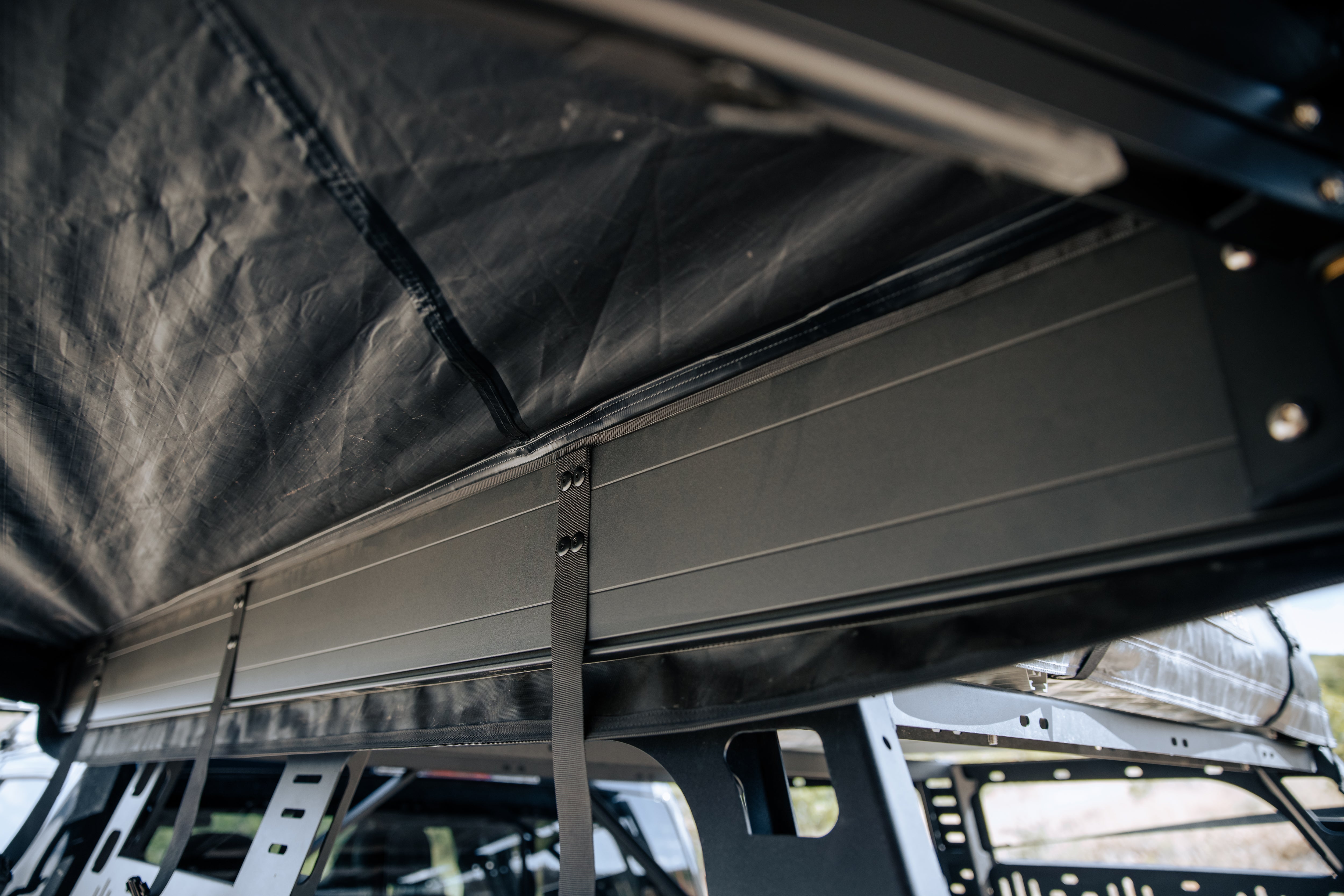 Roam Adventure - ARC 270 AWNING